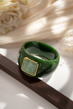 Charger l'image dans la galerie, COSMOS - Bracelet jonc résine large cabochon carré cerclé élégant
