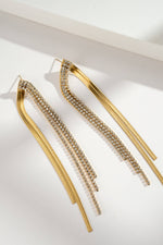 Charger l'image dans la galerie, COSMOS - Boucles d’oreilles longues strass femme acier inoxydable
