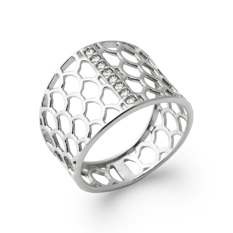 Bague en argent 925 rhodié de It Bijoux By Urban composée d'un anneau ajouré  au motif écaille de poisson et agrémenté d'une ligne de zirconiums.