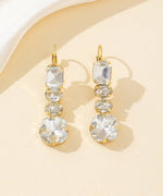 Charger l'image dans la galerie, Blossom bijoux - Boucles d’oreilles pendantes en verre facetté – 26PEBOL003
